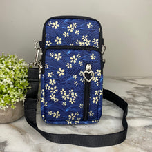 Load image into Gallery viewer, Mia Crossbody Nylon Wallet