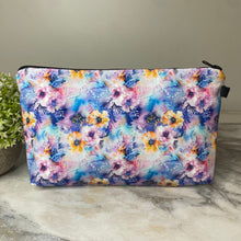 Load image into Gallery viewer, Pouch - Floral Pastel Sketch