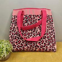 Load image into Gallery viewer, Tote Sweater Bag - Animal Print - Pink
