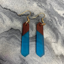 Load image into Gallery viewer, Dangle Earring - Wood &amp; Sea Glass
