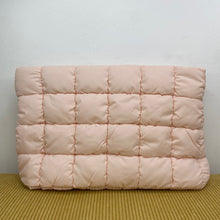 Load image into Gallery viewer, Puffer Pouch
