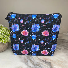 Load image into Gallery viewer, Pouch XL - Rose Pearl Blue Pink

