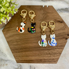 Load image into Gallery viewer, Keychain - Cat Heart Charm
