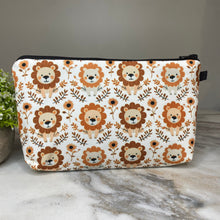 Load image into Gallery viewer, Pouch - Lion
