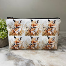 Load image into Gallery viewer, Pouch - Foxes
