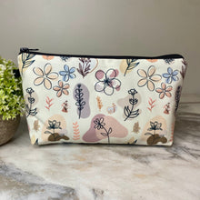 Load image into Gallery viewer, Pouch - Floral Doodles
