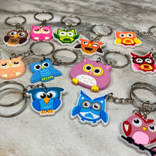 Load image into Gallery viewer, Keychain - Silicone - Owls
