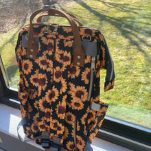 Load image into Gallery viewer, Emily Travel Bag - Sunflower
