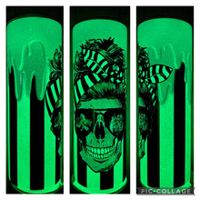 Load image into Gallery viewer, Beetlejuice Skull 20oz Insulated Tumbler
